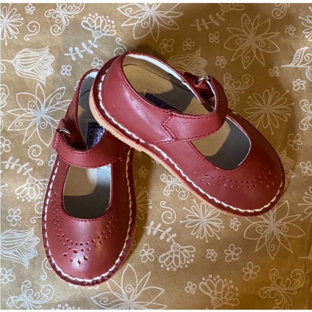 ⭐️SOLD⭐️  Red Toddler L’amour